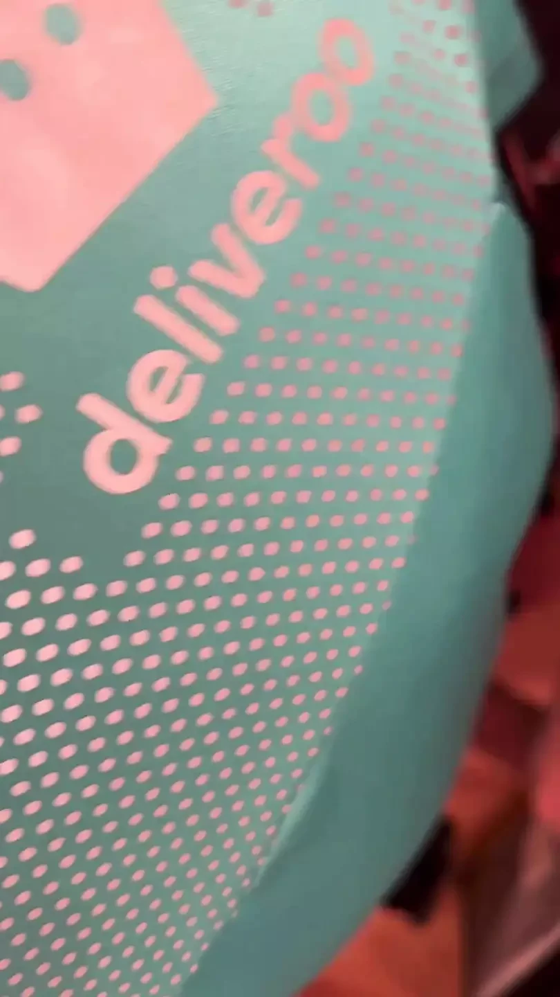 Deliveroo操饥渴的客户 2.2