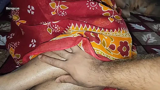 Desi Aunty Sharing bed Wet creamy Pussy Hot Sex