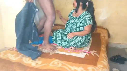 Adik tiriku masuk tanpa pengumuman dan kami ngentot habis-habisan