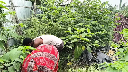 Indian desi housewife ki jungle mein chudai Kiya hardcore fouking Sex