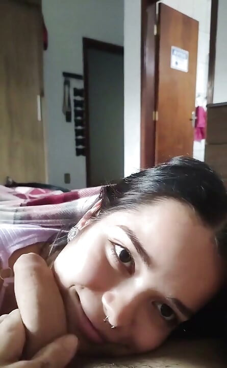 Little Face Wanting to Suck My Dick in the Morning a Horny View