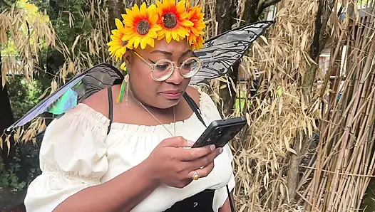 Kütüphane perisi lezbiyen foray - cliff media productions