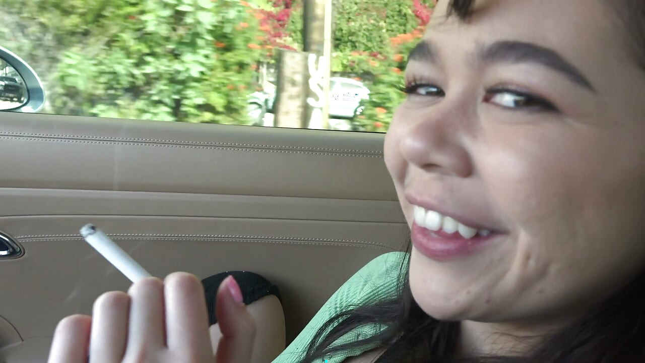 Brianna Arson Cute Amateur Hawaii Roadhead POV Plays With Pussy Sucks Cock