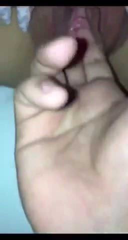 lungkondoi fingering wife pussy