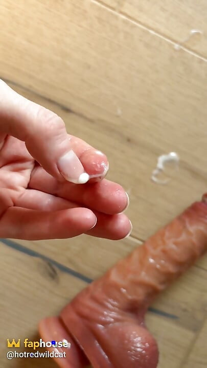 Ich Zeige Dir Mein Sahniges Grool, Nachdem Ich Mit Dem Dildo Gespielt Habe