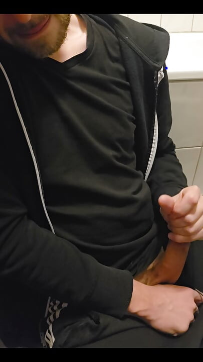 Jerking off after fucking my sidechick, deep moans