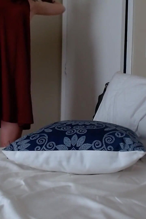 교회 소녀의 첫 자위