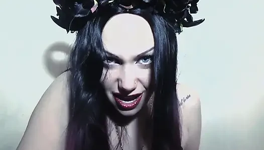 Succubus tohumunuza aç