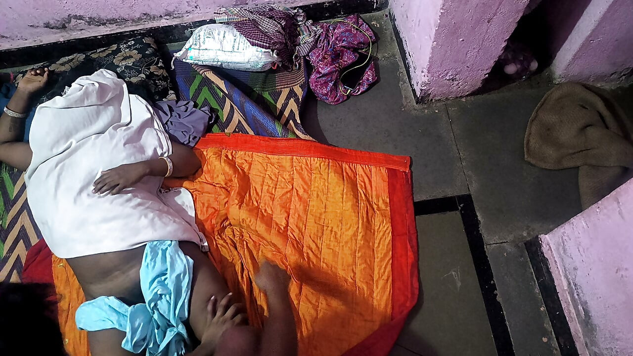 বাপ তার সৎ মেয়েকে জোর করে চুদে দিল