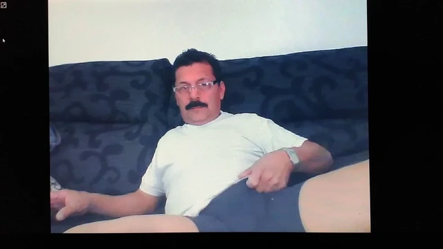 viejo guapo con buena polla en cam