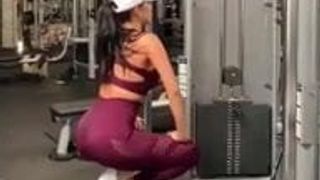 Nicole Scherzinger Fitness - großer fickbarer Arsch