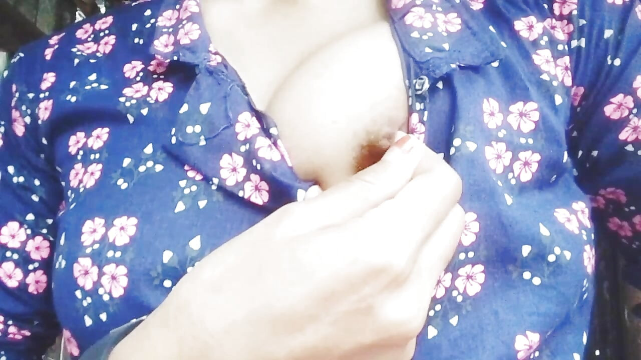 Bangla self sex video. Bangladeshi horny girl masturbation video.