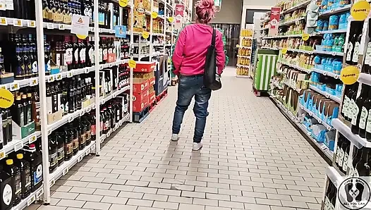Crazy Rebeca Addams in Jeans Buttcrack at the Supermarket