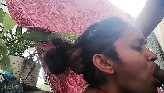 Neden üvey annem beni baştan çıkarmak için her zaman giyiyor