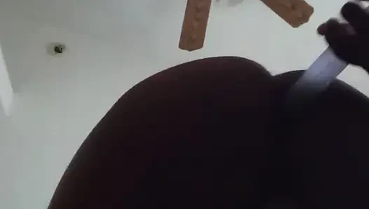 Büyük siyah götlü anal dildo