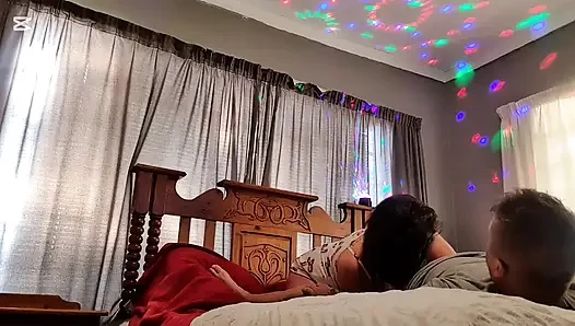 Tante seksi dengan toket besar alami lagi asik ngentot kontol sampai muncrat