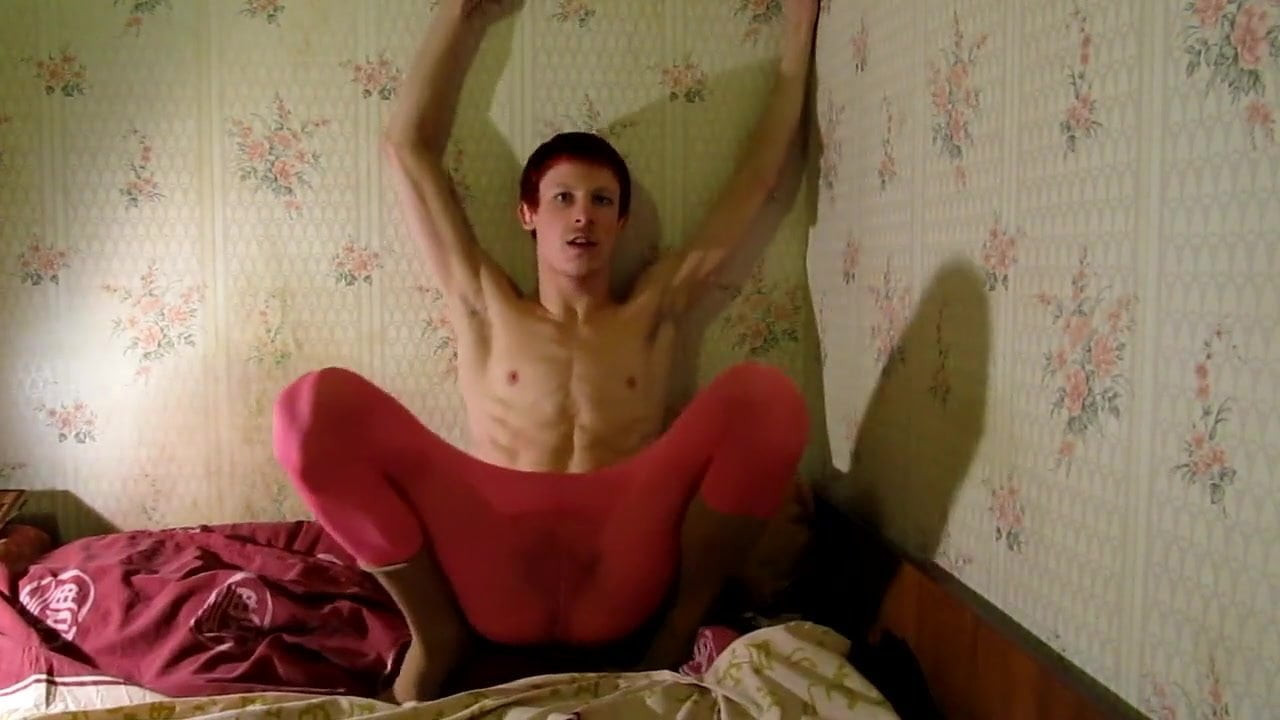 TWINK IS ALWAYS HUNGRY FOR RAW COCK