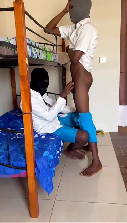 타주데엔 보이즈 하이 칼리지.