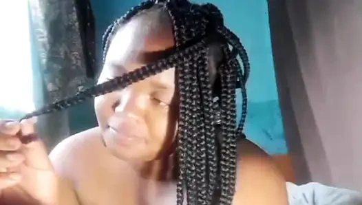 Шоу киски с большой черной задницей