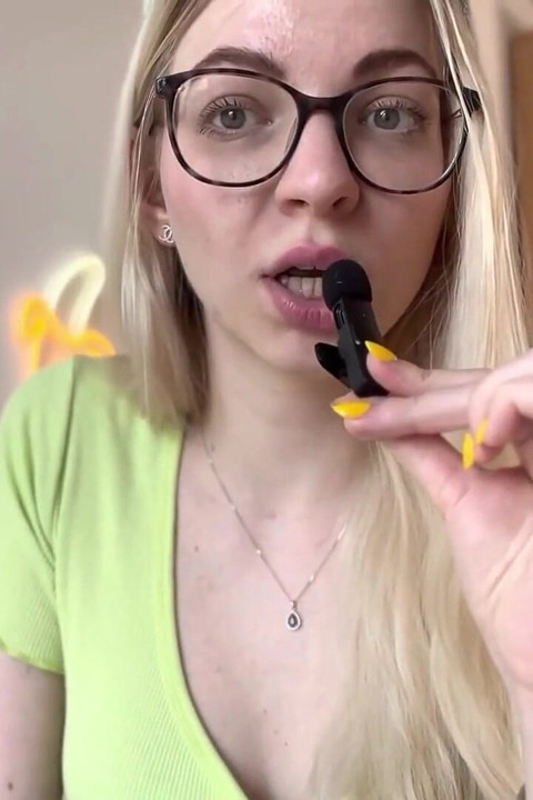 Domination financière, jeu de rôle ASMR