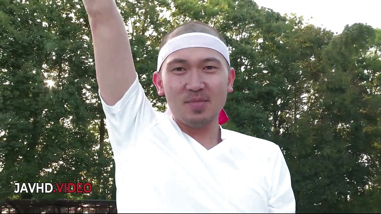 Sara Saijo szabadtéri japán gangbang kalandja