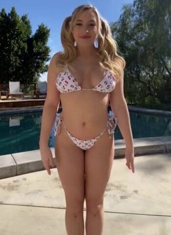 Jessie's Waiting For That Cum On Her Bikini Body
