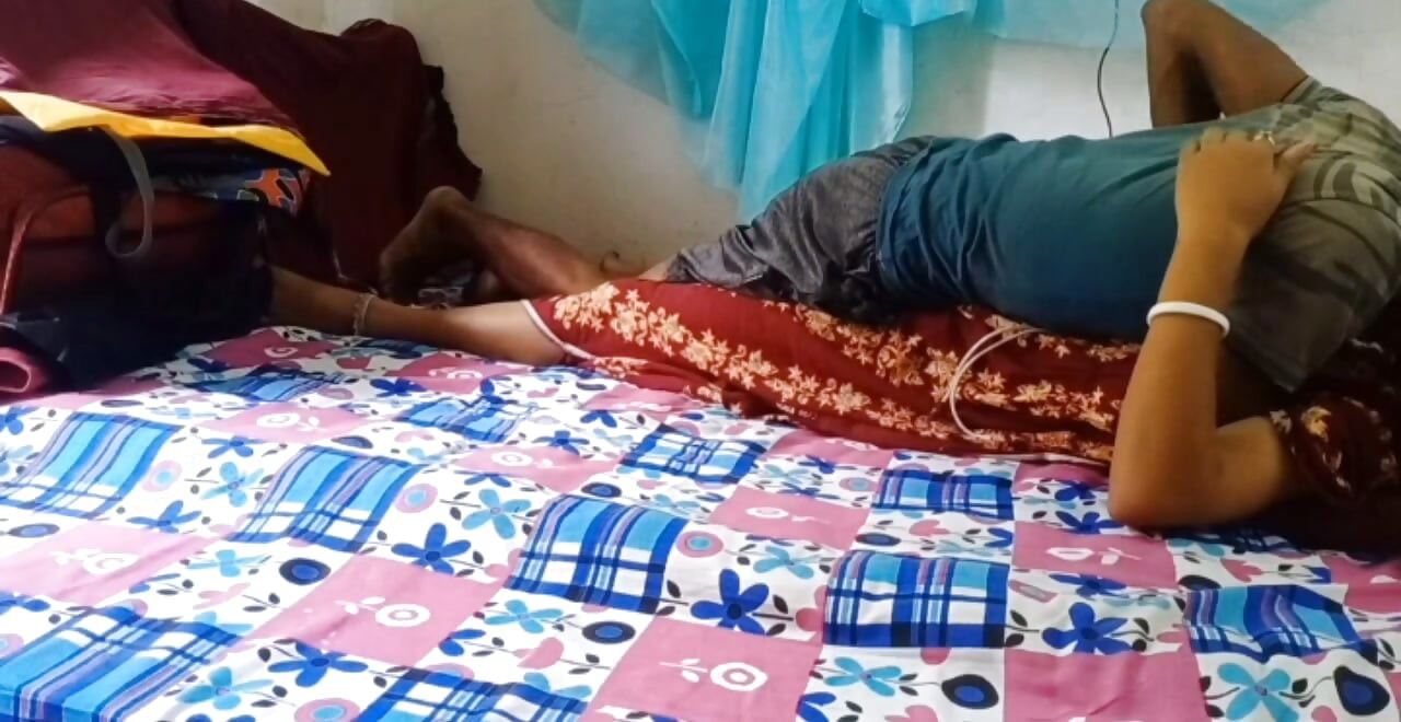 Dripping Bhabi Lovely snuggles her wet pussy against Devar hard cock