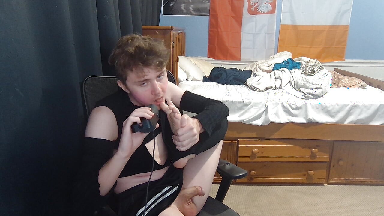 Pink Face FemBoy Verbal Porno Super Sexy