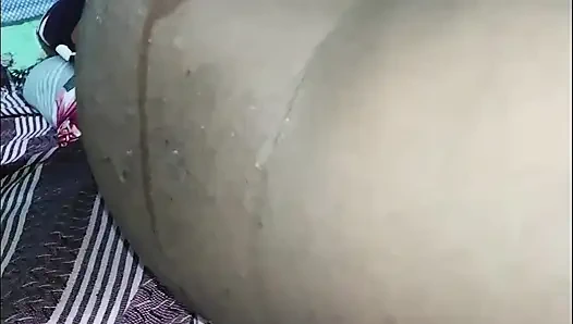 Ateşli köylü yengenin amını kayınbiraderi yalıyor