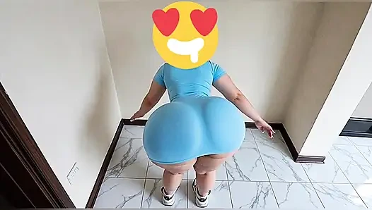 frau mit riesigem hintern bewegt es sanft