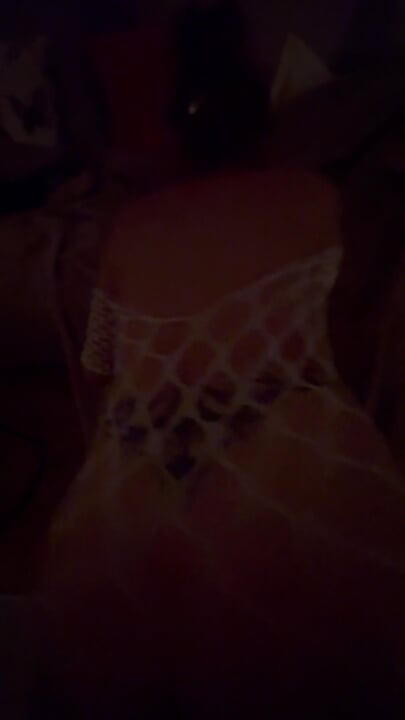 เธอเป็นสาวร่านของกู