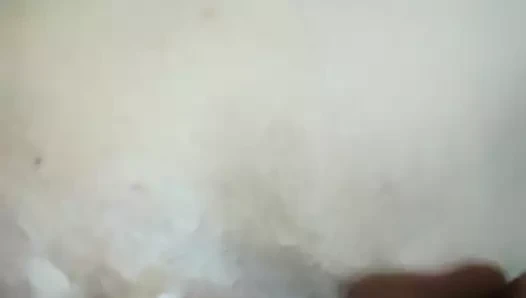 Lusi kocası kamerada diğer erkeklerin önünde mastürbasyon yapıyor