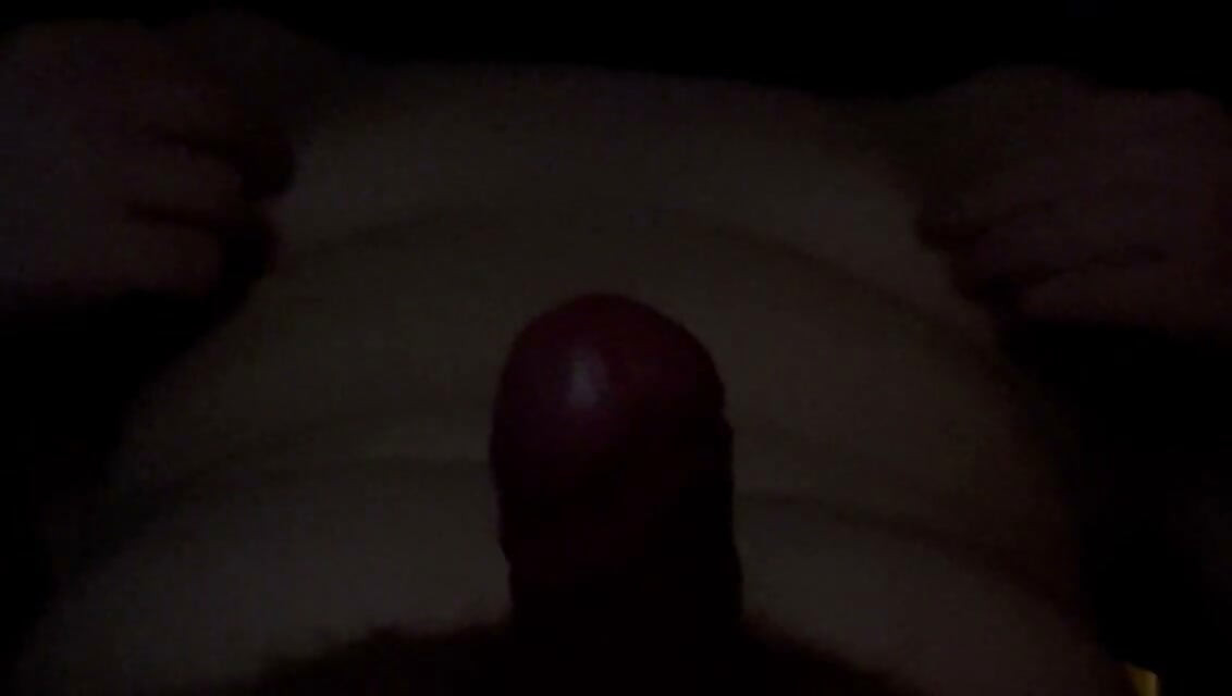 Joven gordita se masturba