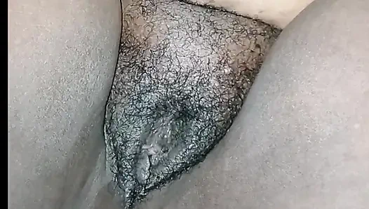 Memek hitam gemuk diraba