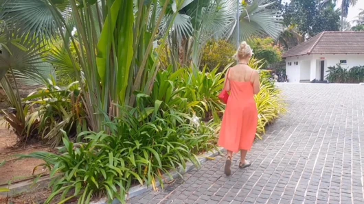 Mature Blonde Wife Enjoys Daily Sex