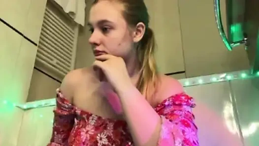Multi-squirt. Incredible squirt into leggings