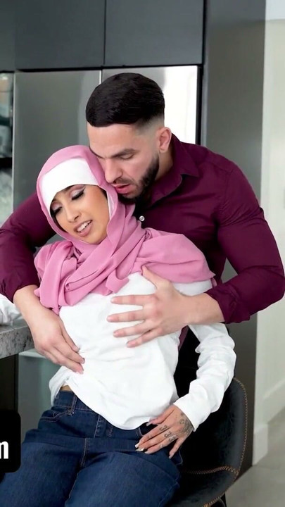 Hijab Hookup - Alluring Hijab Babe Found Sex Inspiration And A Big Climax For Her Story | Clip 1