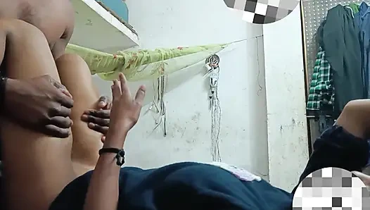 College-Mädchen eingeölt und ihr Hintern