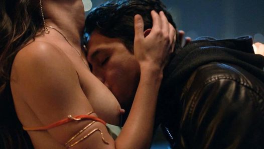 Scena seksu Melissy Barrera z „vida” na scandalplanet.com