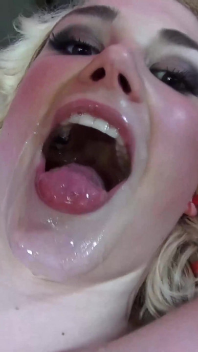 Beverly paige像被色情片dan和ralph撞一样潮吹！ | 短片 2