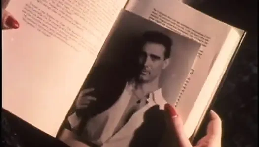 Si cantik Moana Pozzi