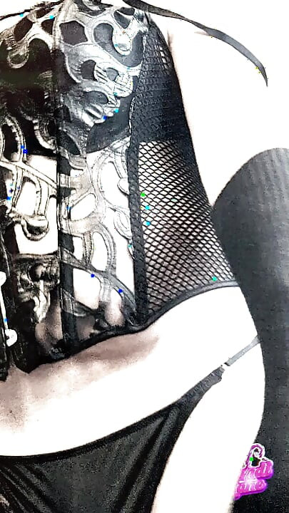 Sissy TS Kandi Cockslut w Gorset i Szpilkach PMV
