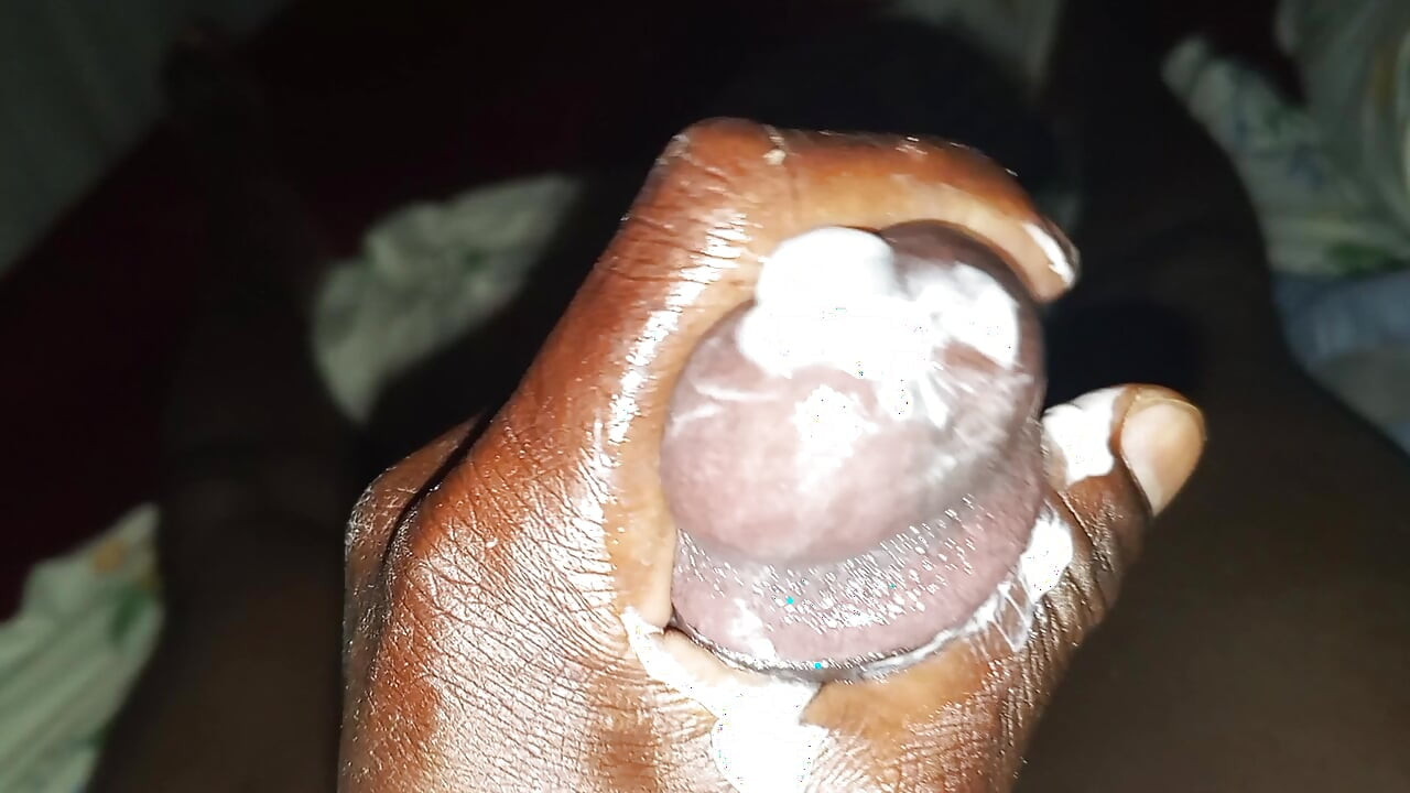 Ugandahot romantický způsob masturbace