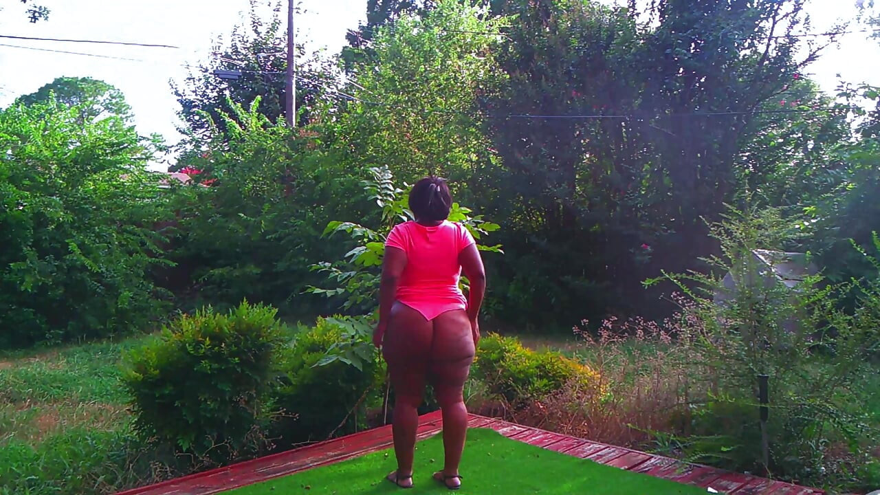 Fucked her big booty ass outside in the back yard