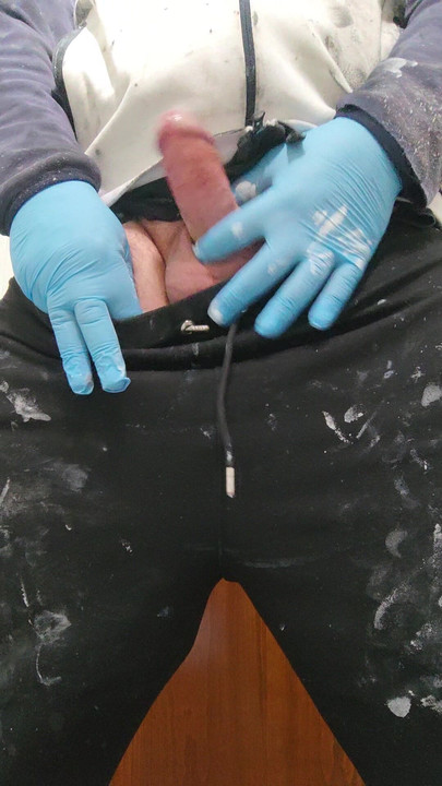 Con cu hứng tình khoe hàng đi tiểu