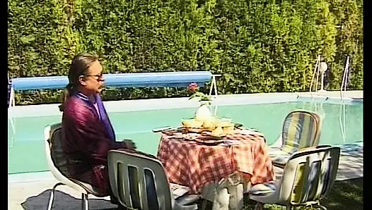 Alman Kapılarının Arkasında Özenle Siktir Edilir - Tam Film