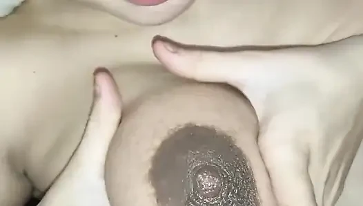 Titjob remaja susu dan ngentot toket dengan mani muncrat