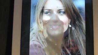 Kate Middleton cumtribute - noiembrie 2013