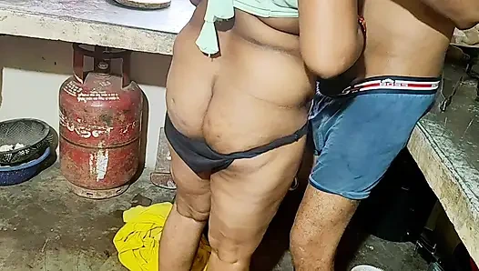 Die nachbarin hat mich bestraft