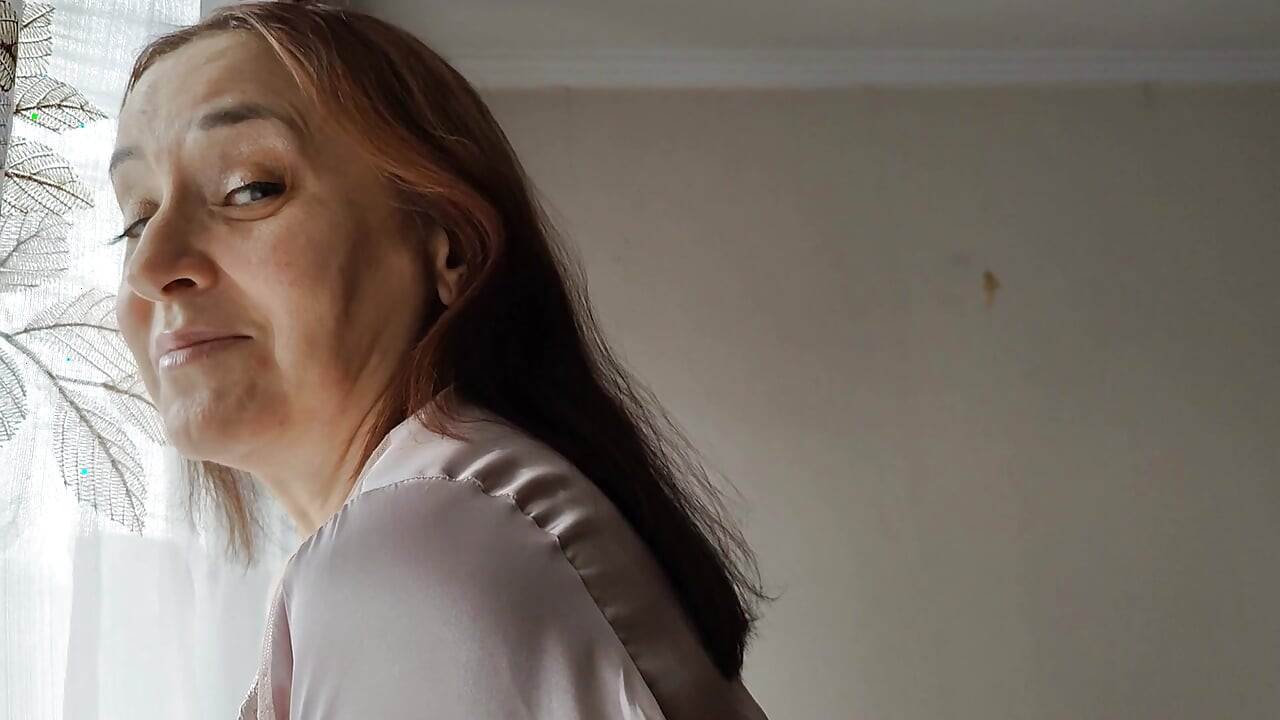 The Wife's Big Ass Drowned Out the Morning Erection with Anal Sex, Although the Curtains Should Have Been Hung!